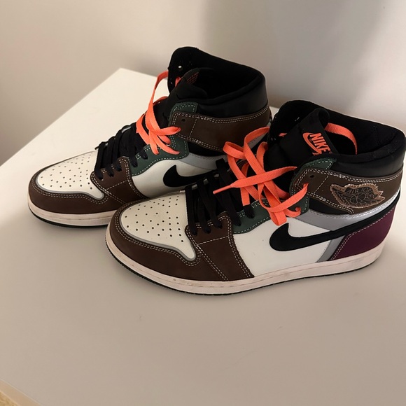 Air Jordan 1 Retro High OG Hand Crafted Sz 9.5 - Picture 1 of 8